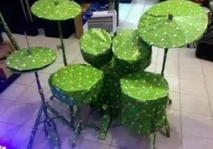 여자친구가 깜짝선물이라 뜯지말라함.jpg