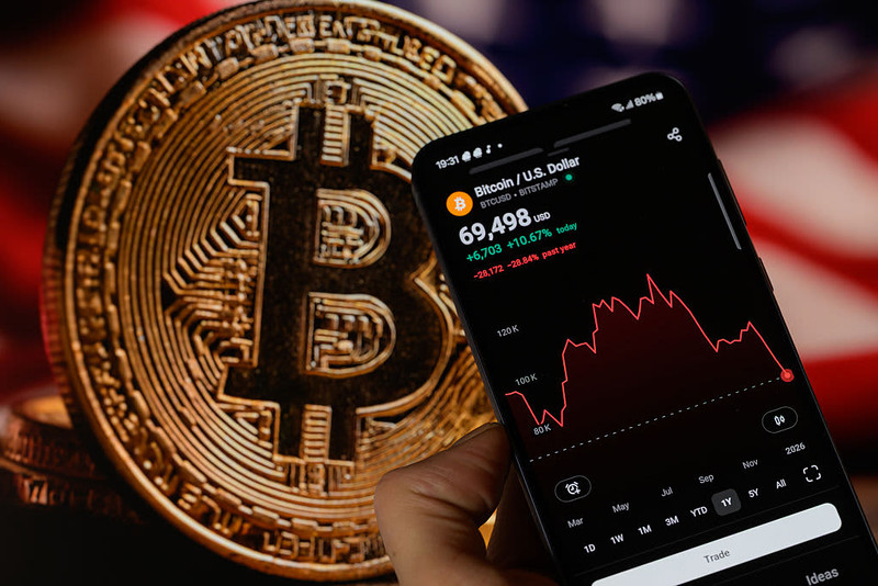 108268514-1771860022958-gettyimages-2259655540-raa-bitcoinc260206_npQ9g.jpeg