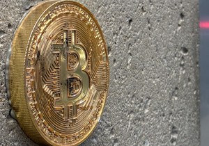 비트코인이 기존 통화정책 메커니즘을 서서히 대체하고 있다