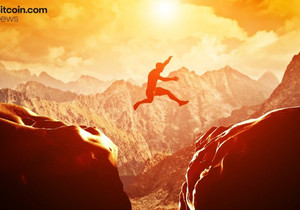 XRP·솔라나 ETF 강세 유지 비트코인·이더리움 자금 유출