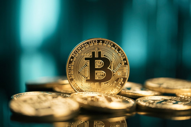 Bitcoin-Btc-Virtual-Cryptocurrency-In-Fr.jpeg