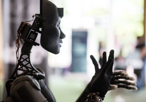 주요 비트코인 채굴사 3억 500만 달러 암호화폐 매각 AI 사업 전환 자금 마련