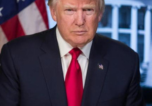 트럼프 호르무즈 해협 봉쇄 선언에 비트코인 71000달러 아래로 급락