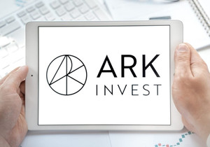 캐시 우드의 2026년 13대 혁신 아이디어, 비트코인 80만 달러 목표 제시