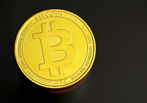 영국 비트코인 스타트업 나이절 파라지 투자 유치 전 재무장관 리더십