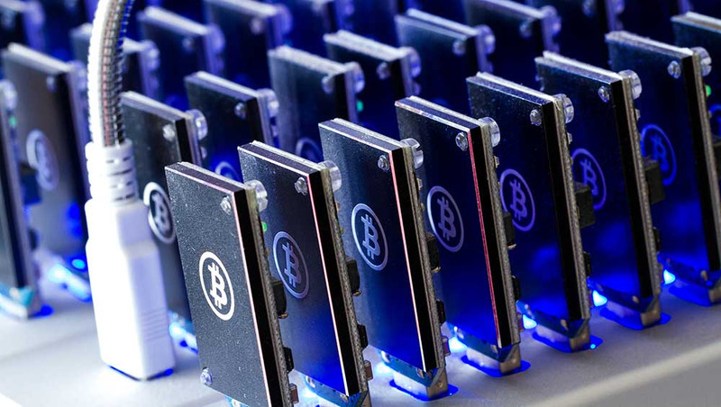 Stock-bitcoin-35-adobe.jpg